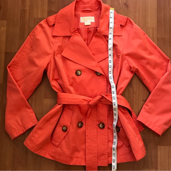 MICHAEL KORS | Coral Double Breasted Trench Rain Coat w/ Tie Belt Size Medium - Picture 9 of 13